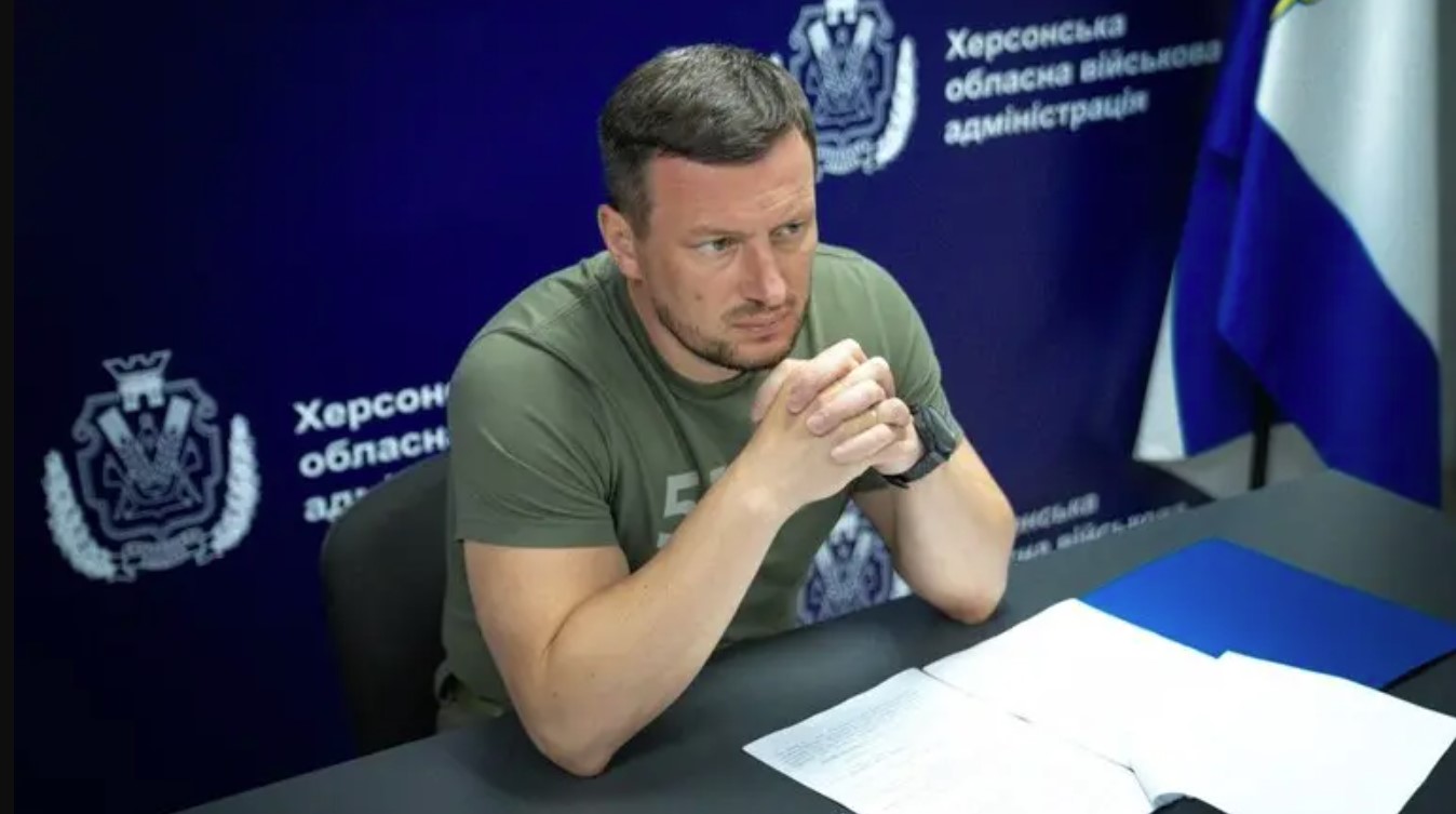 Через загрози для життя мешканців низки районів Херсона та приміських сіл терміново евакуювали у безпечні райони Через загрози для життя мешканців низки районів Херсона та приміських сіл терміново евакуювали у безпечні райони